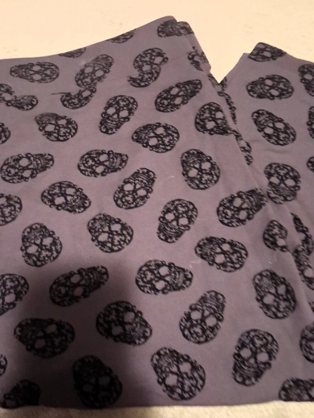 Torrid Pixie Pull-On Stretch Skinny Pants - Gray / Black Skull Print - 5 / 5X